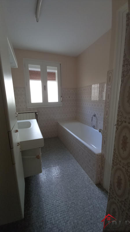 Maison - 111 m² - 5 pièces