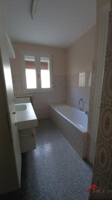 Maison - 111 m² - 5 pièces