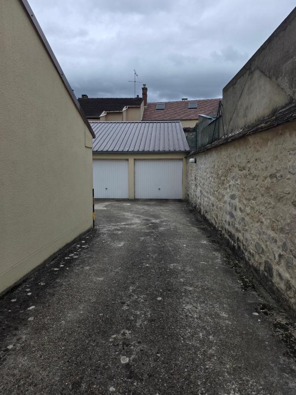 Parking / Garage - 14 m²