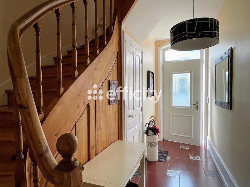 Maison - 155 m² - 7 pièces