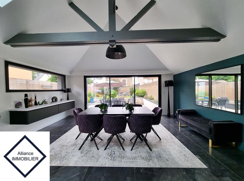 Maison - 198 m² - 6 pièces