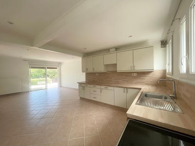 Maison - 106 m² - 6 pièces