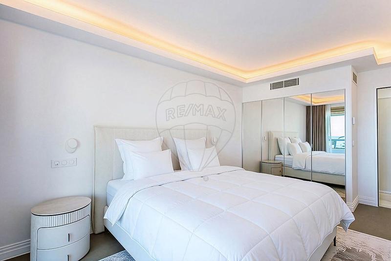 Appartement - 90 m² - 3 pièces