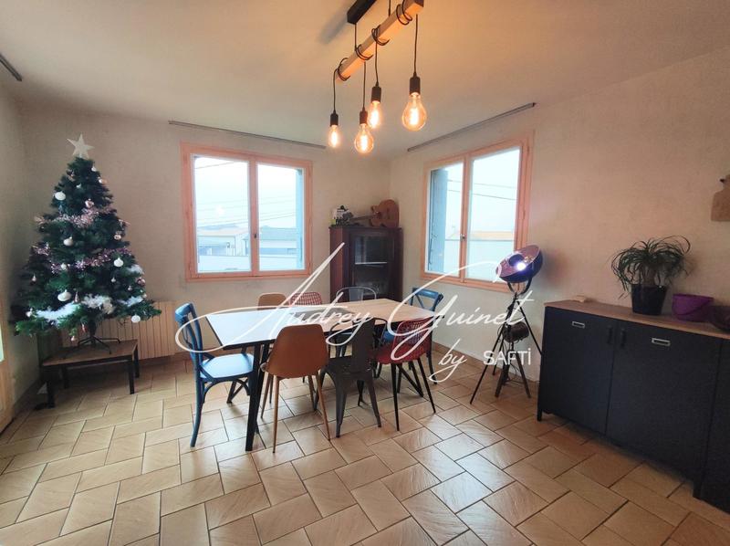 Maison - 160 m² - 9 pièces