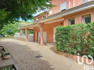 Maison - 143 m² - 5 pièces