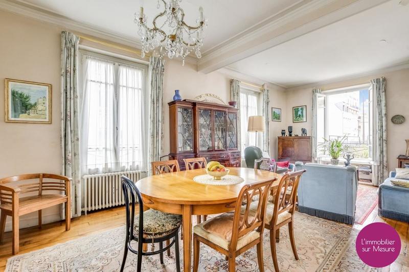 Villa - 260 m² - 9 pièces