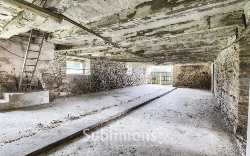 Maison - 300 m² - 6 pièces