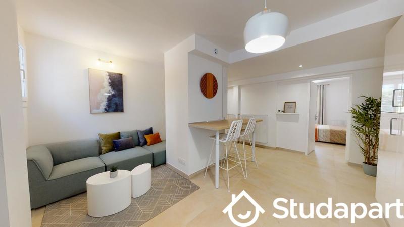 Chambre - 10 m² - 1 pièce