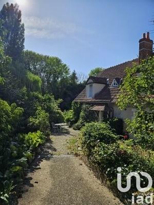 Maison - 212 m² - 7 pièces