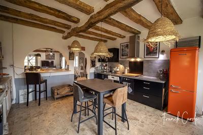 Maison - 280 m² - 11 pièces