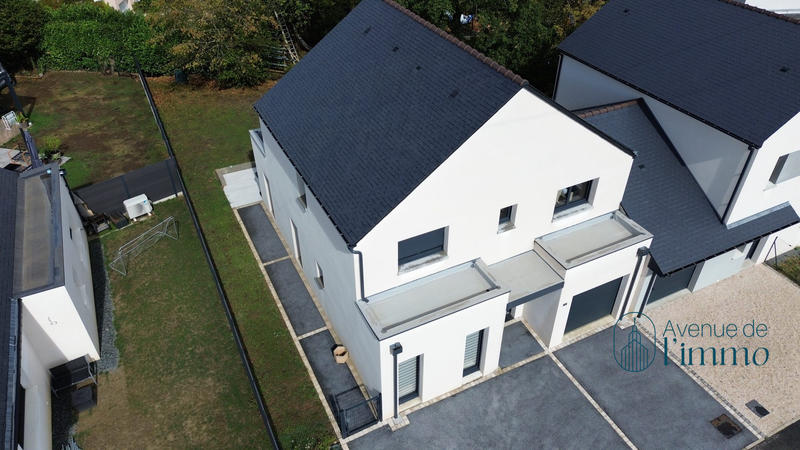 Maison contemporaine - 137 m² - 6 pièces