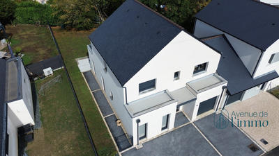 Maison contemporaine - 137 m² - 6 pièces