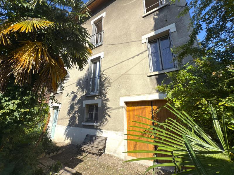 Maison - 170 m² - 7 pièces