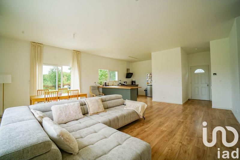 Maison - 121 m² - 5 pièces