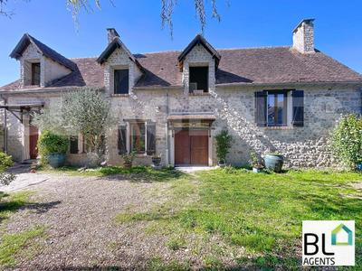 Maison ancienne - 129 m² - 7 pièces