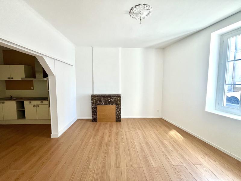 Maison - 321 m² - 11 pièces