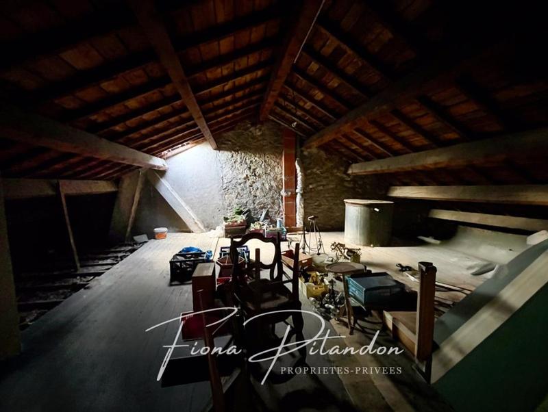 Maison - 357 m² - 13 pièces