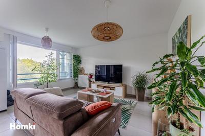 Appartement - 84 m² - 4 pièces