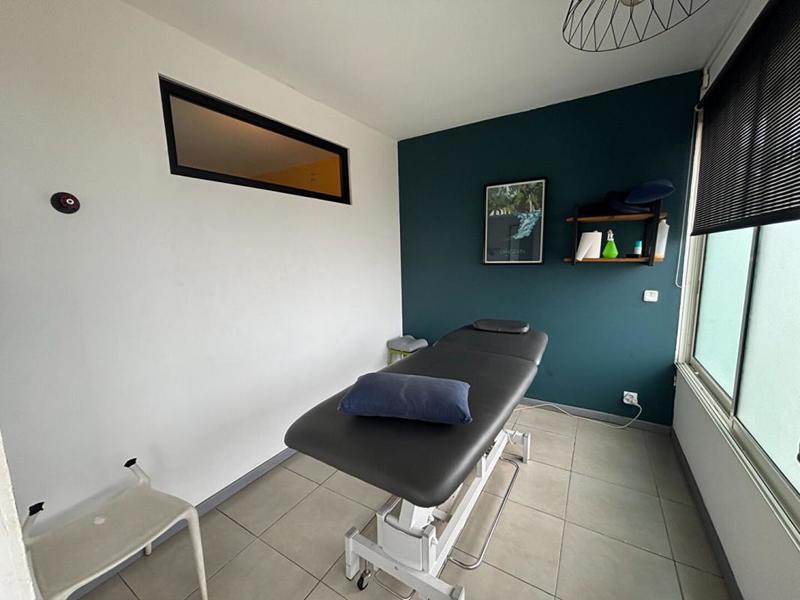 Local d'activités - 59 m² - 4 pièces