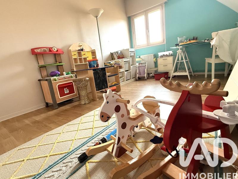 Maison - 168 m² - 7 pièces