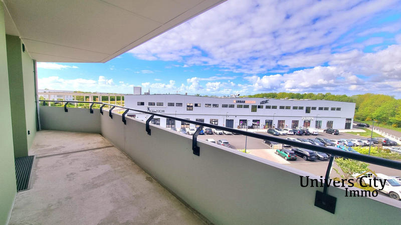 Appartement - 77 m² - 4 pièces