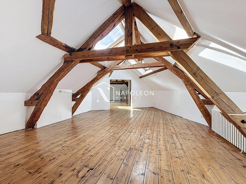 Maison - 177 m² - 6 pièces