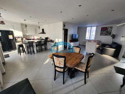 Maison - 150 m² - 6 pièces