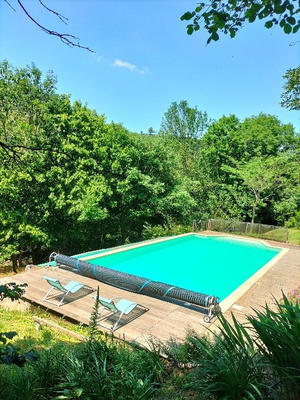 Maison - 245 m² - 8 pièces