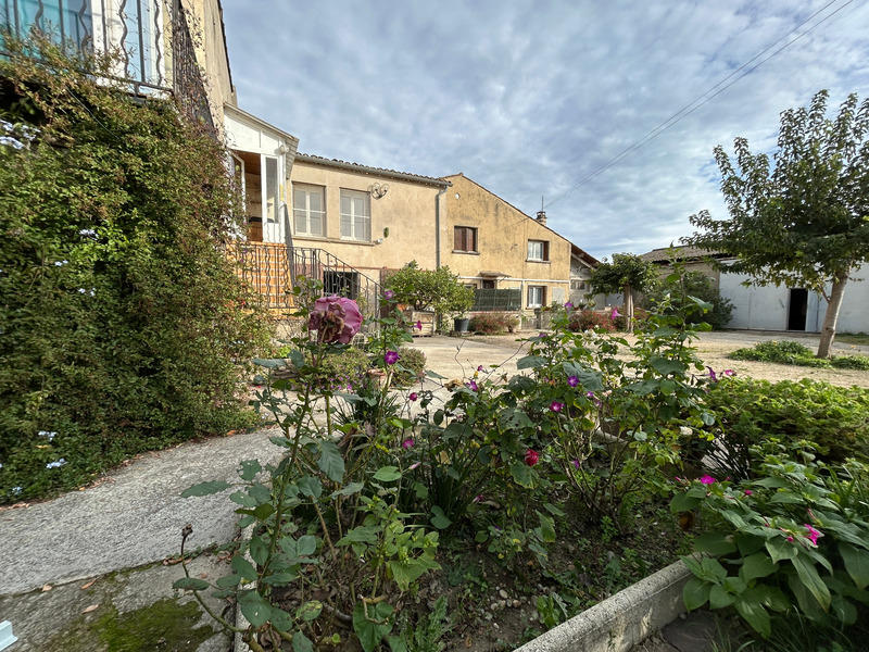 Maison - 100 m² - 5 pièces