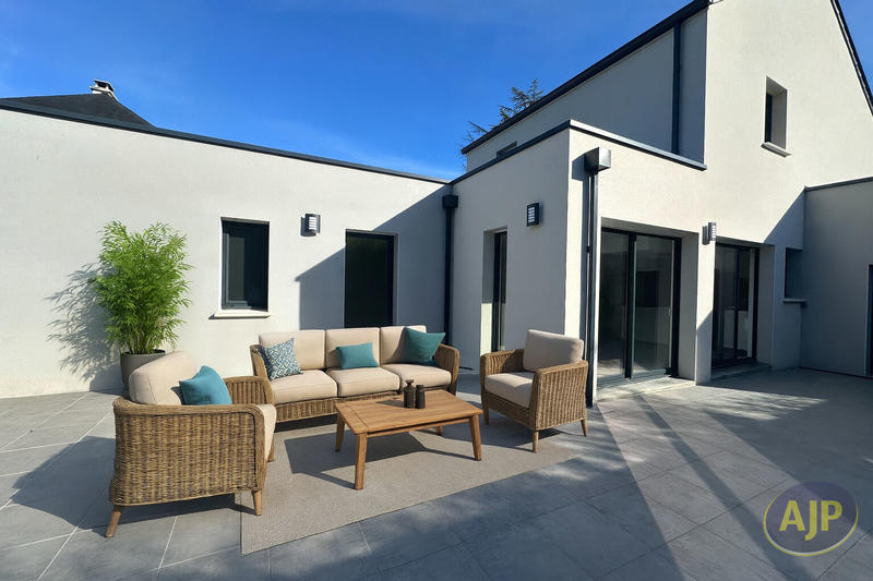 Maison - 127 m² - 6 pièces