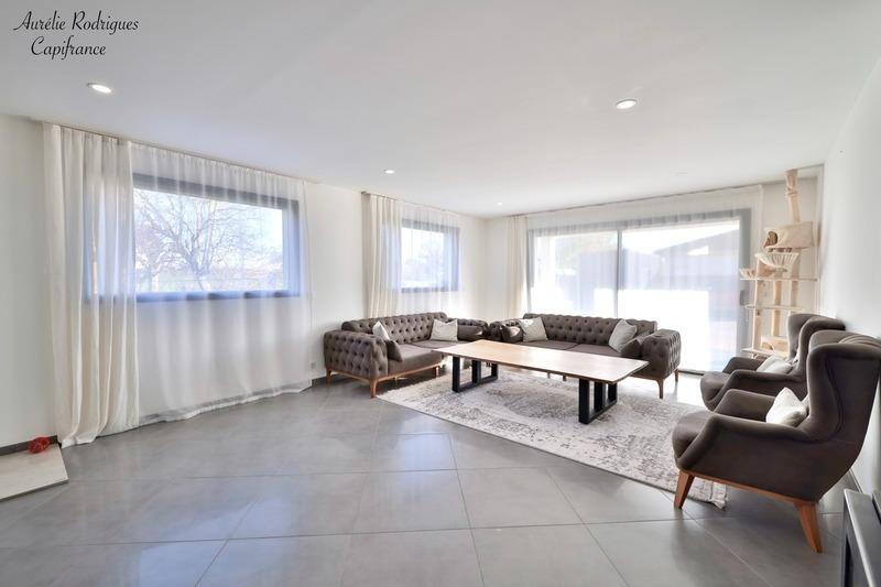 Maison - 194 m² - 7 pièces