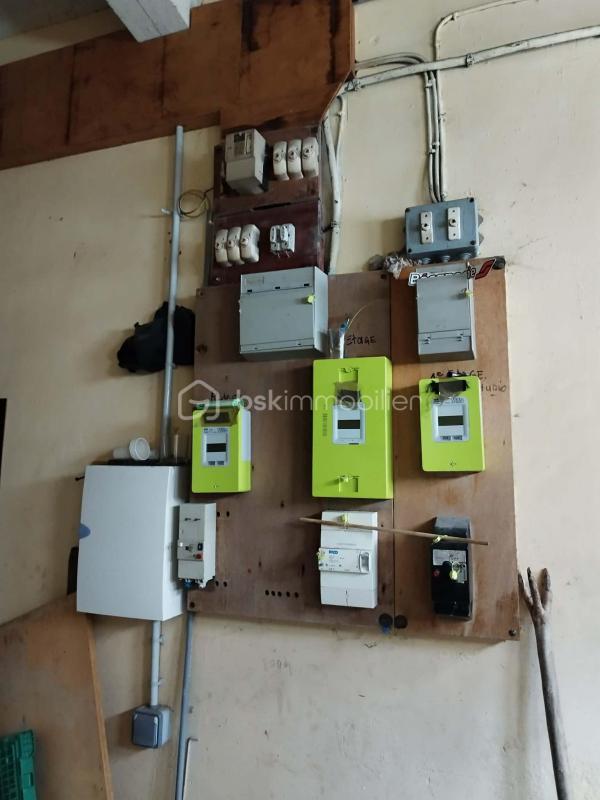 Maison de village - 300 m² - 11 pièces