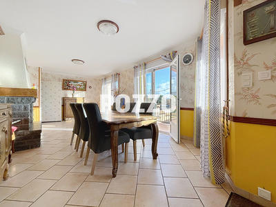 Maison - 100 m² - 6 pièces