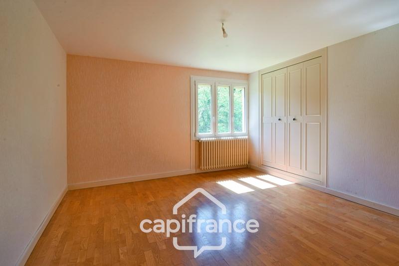 Maison - 257 m² - 10 pièces