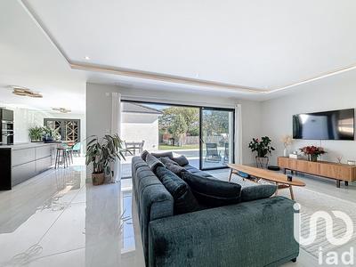 Maison - 140 m² - 5 pièces