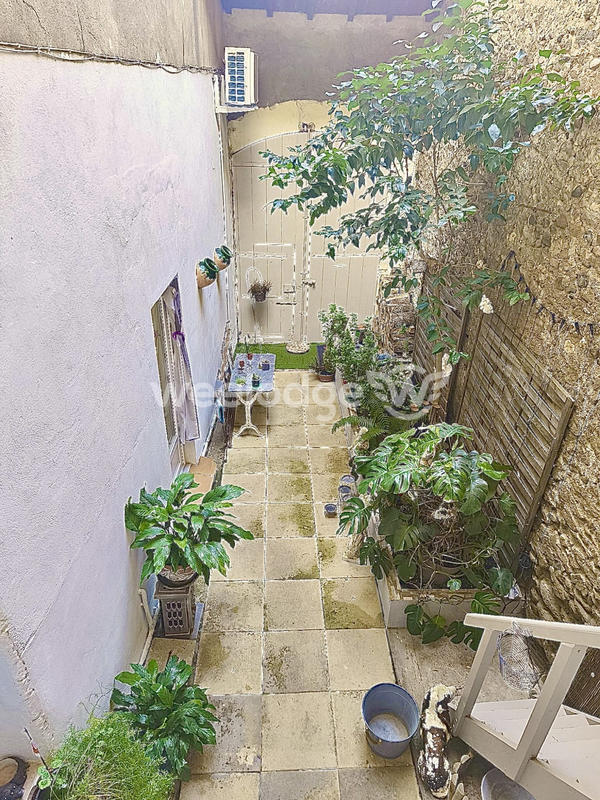 Maison - 206 m² - 7 pièces