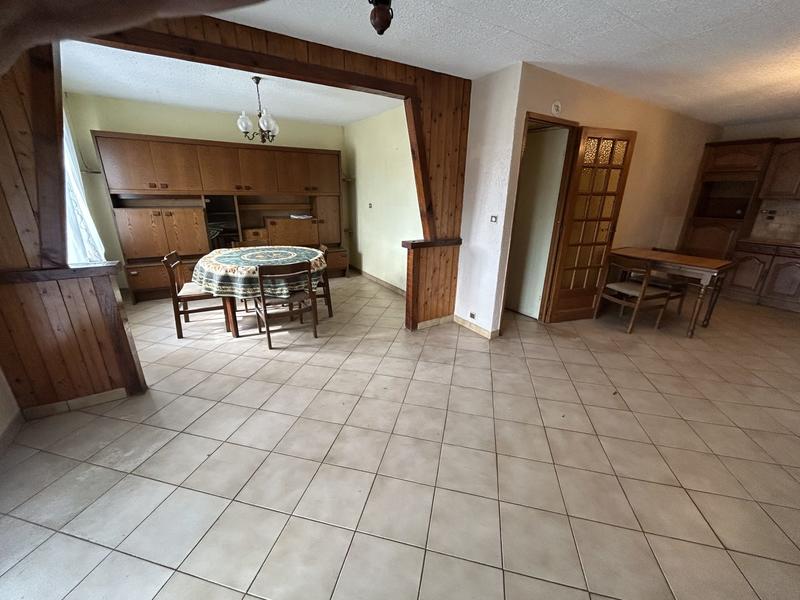 Maison - 87 m² - 5 pièces