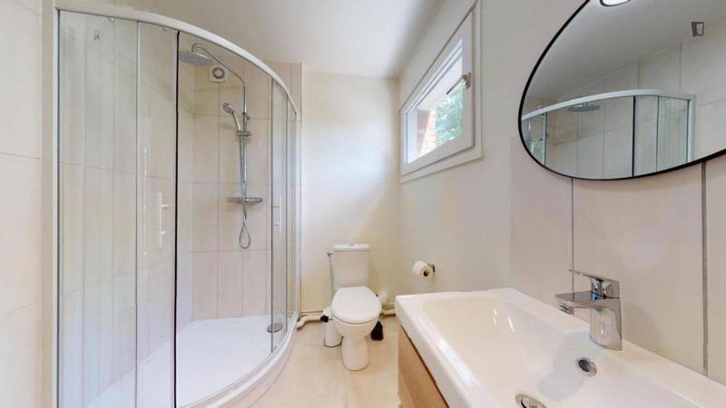 Chambre - 13 m² - 5 pièces