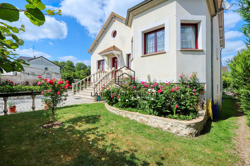 Maison - 130 m² - 6 pièces