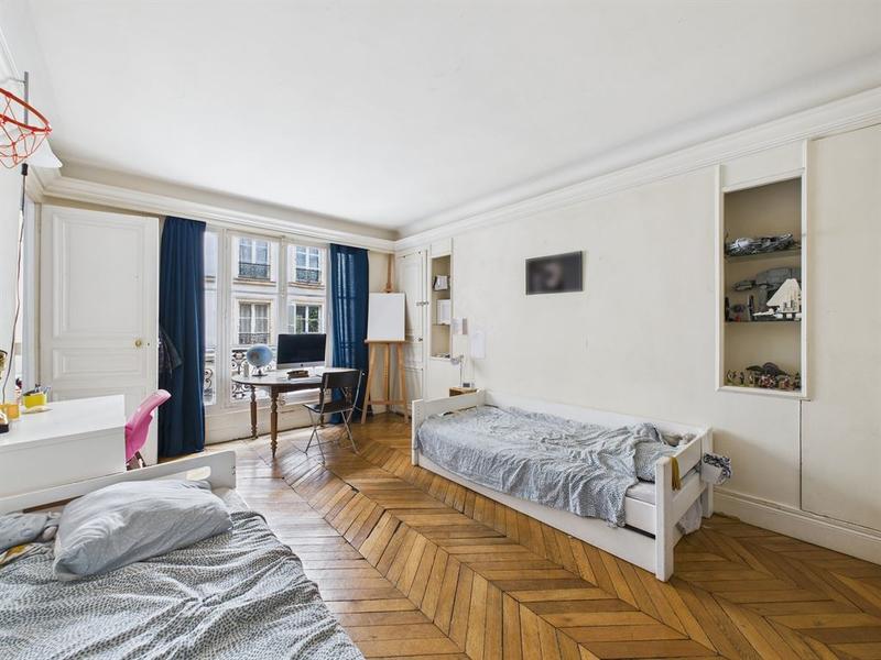 Appartement - 140 m² - 6 pièces