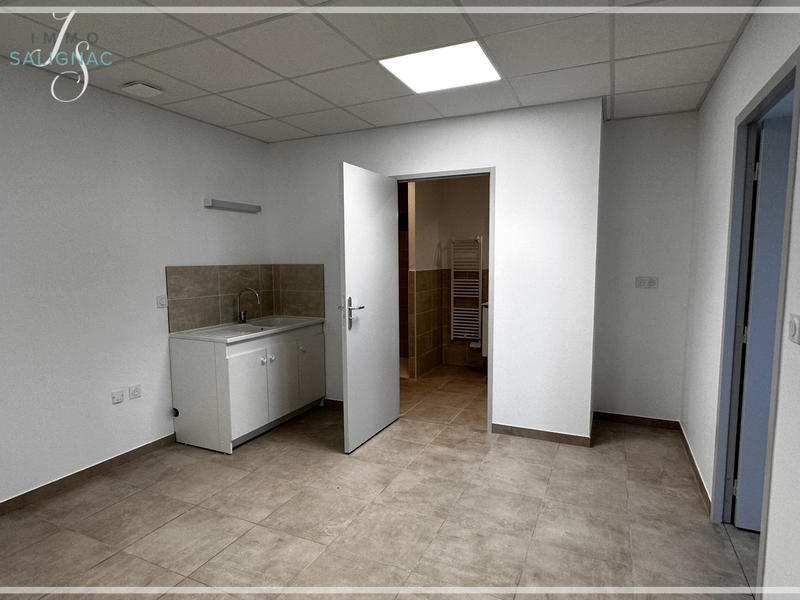 Local commercial - 287 m²