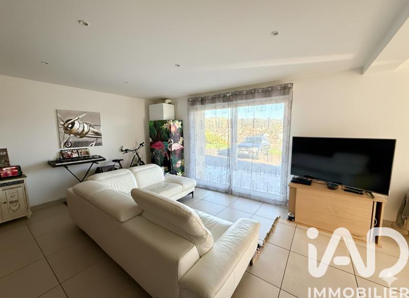 Appartement - 90 m² - 3 pièces