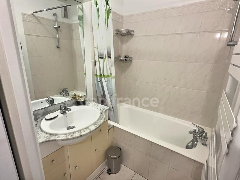 Studio - 26 m² - 1 pièce