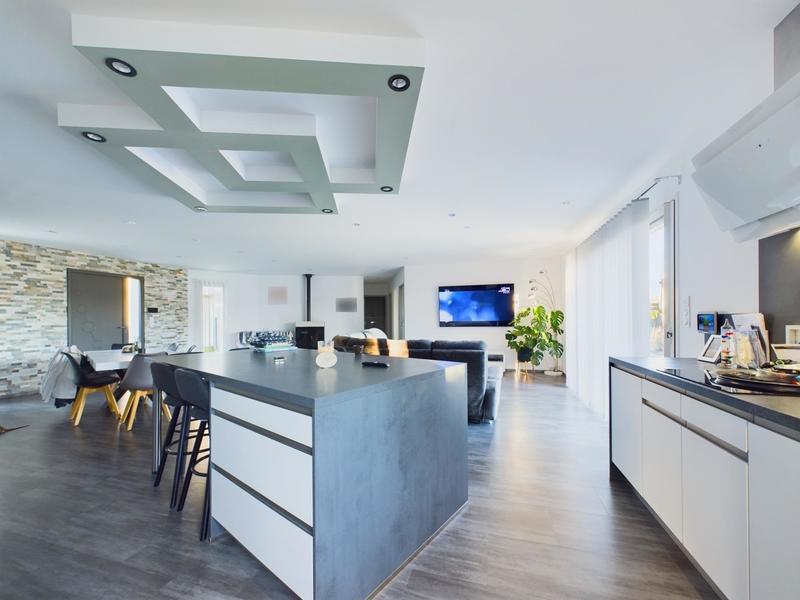 Maison - 184 m² - 5 pièces