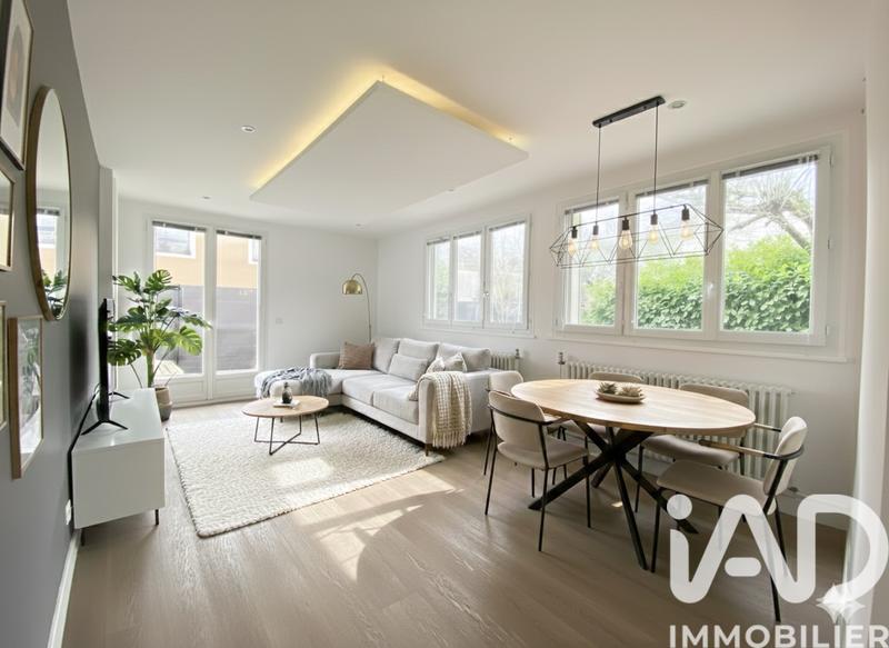 Maison - 89 m² - 6 pièces