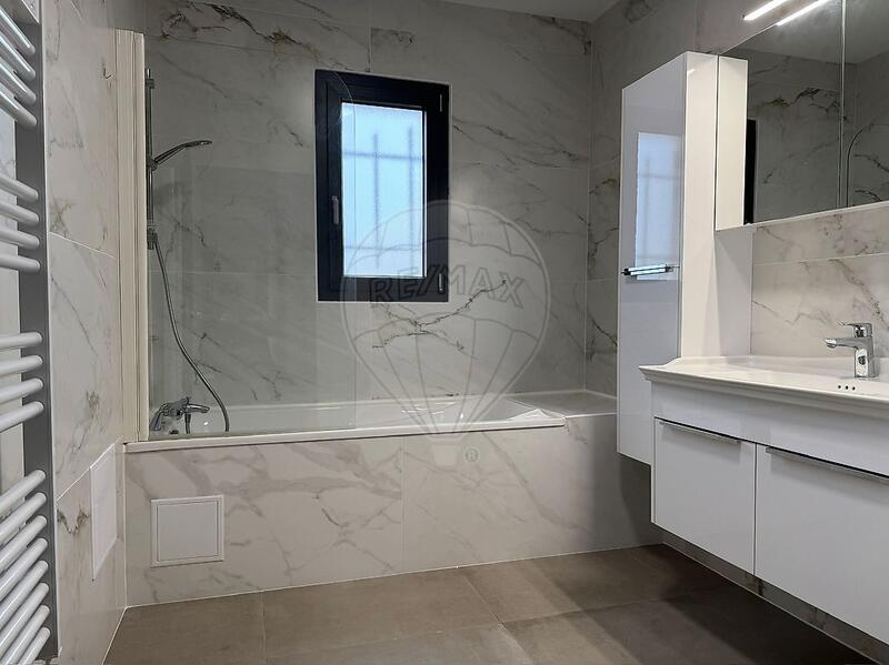 Maison - 156 m² - 6 pièces