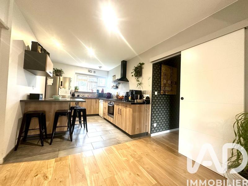 Maison - 156 m² - 9 pièces
