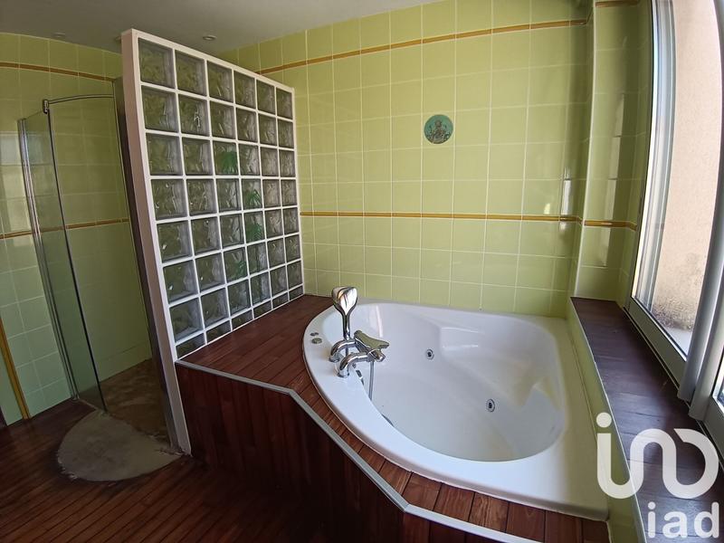 Maison - 137 m² - 5 pièces