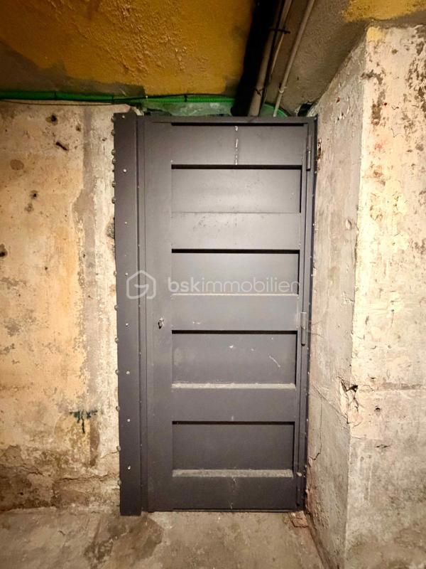 Parking / Garage - 8 m²