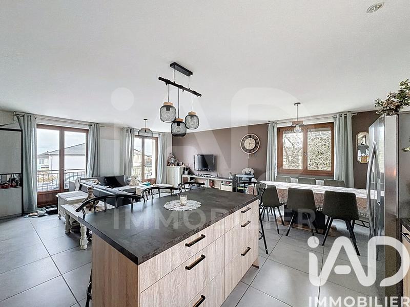 Maison - 90 m² - 4 pièces